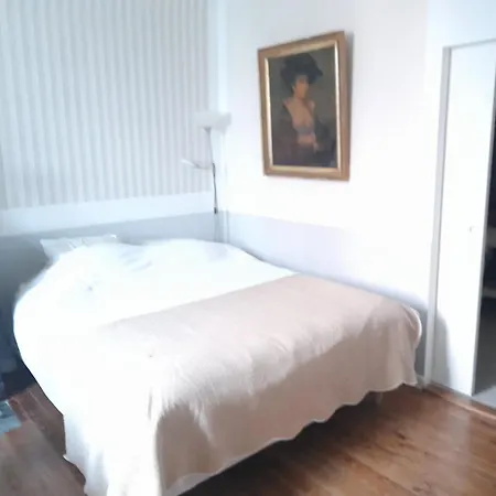 Beausejour Guest house *